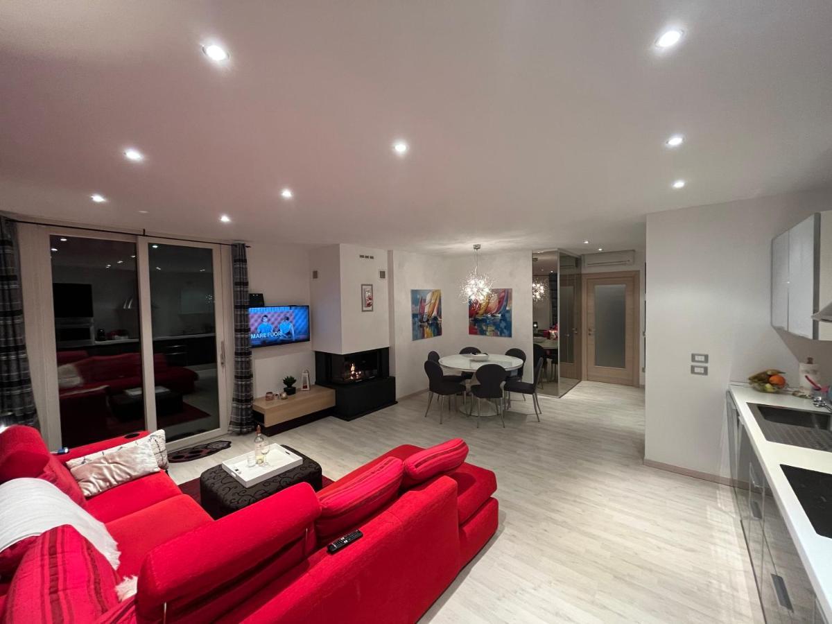 Favola Bella The Panoramic Penthouse Apartment Bardolino Luaran gambar